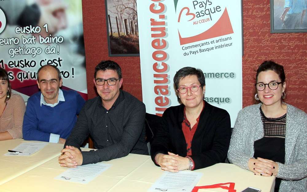 Erosle ta saltzaleen arteko lotüra sortzen!